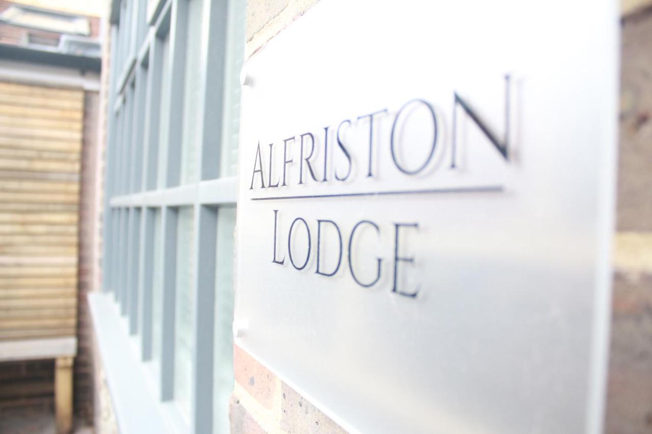 Alfriston Lodge By Air Premier Esterno foto